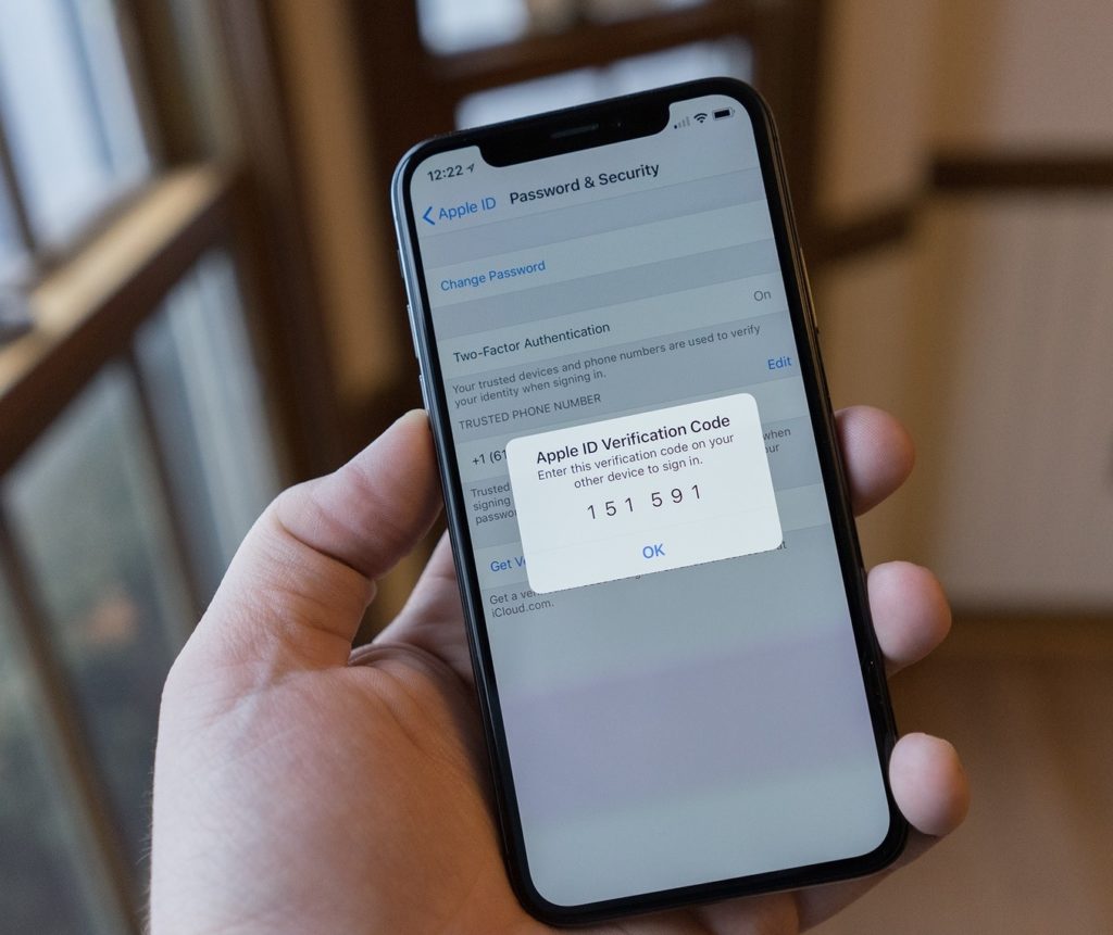 Cách xác thực hai yếu tố trên iPhone, Mac, Apple TV| Apple Home hub